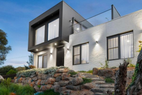 Panoramic Bayview Luxe, Rye